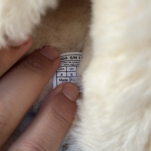 UGG Tan and Cream Women's Slippers - Picture 8 of 13